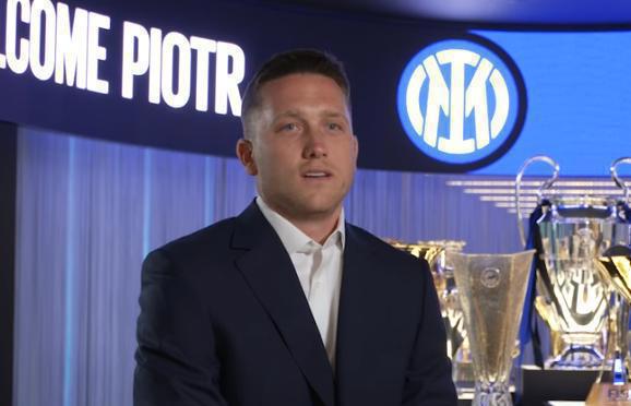 SERIE A - Inter-Cagliari 3-0: Thuram, Barella e Zielinski firmano la vittoria